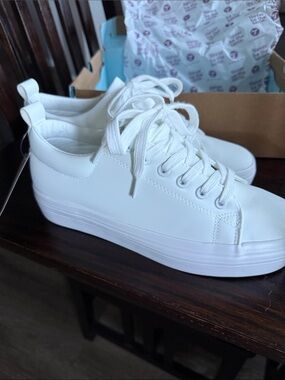 White Platform Sneakers with Gum Outsoles